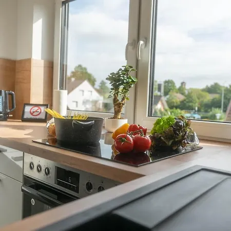 Hama Design Homes 4 * Paderborn