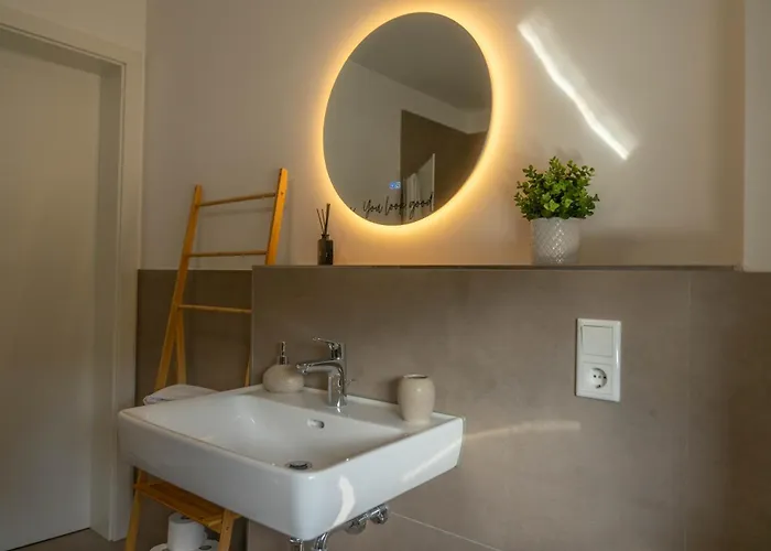 Heaven Homes 4 アパート