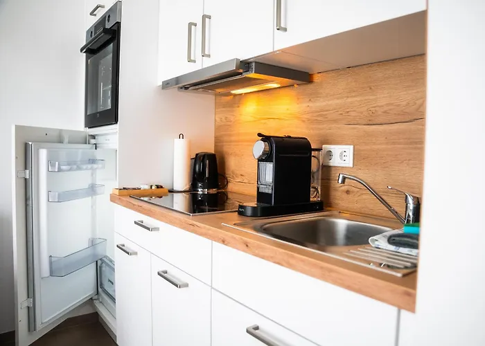 アパート Heaven Homes 4