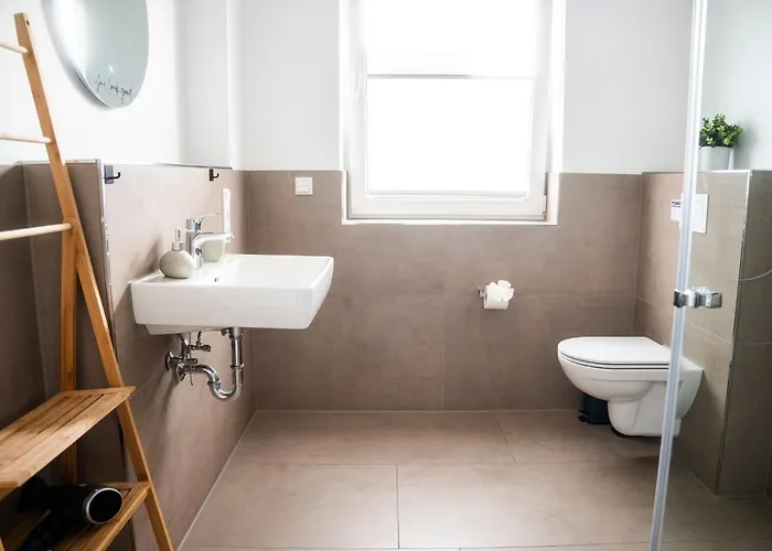 Heaven Homes 4 アパート *