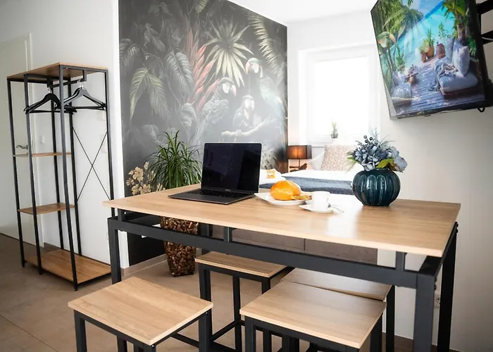 Heaven Homes 4 アパート