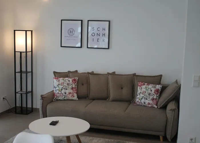 アパート Heaven Homes 4 *