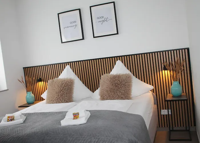 Heaven Homes 4 アパート *