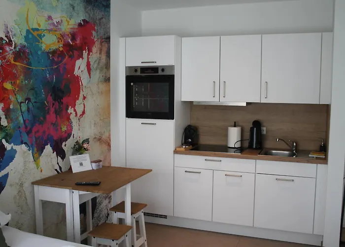 Heaven Homes 4 アパート *